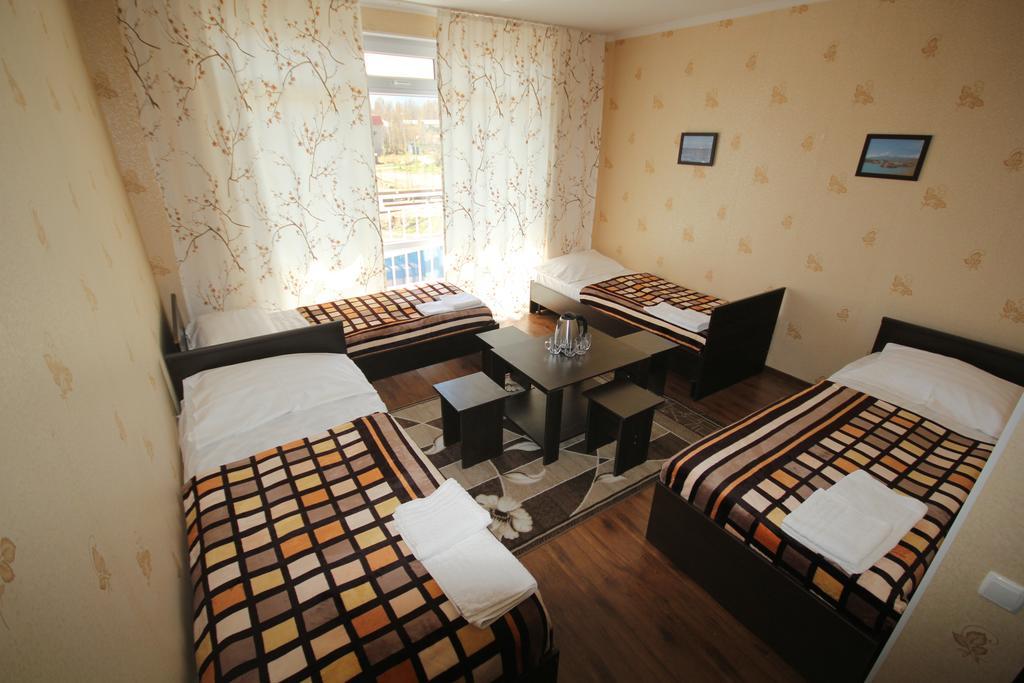 Guest House Parus Bosteri Buitenkant foto